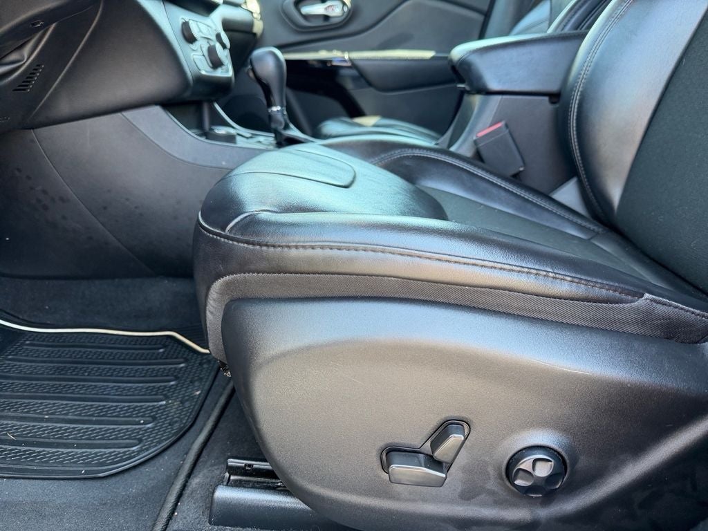 2021 Jeep Cherokee Altitude