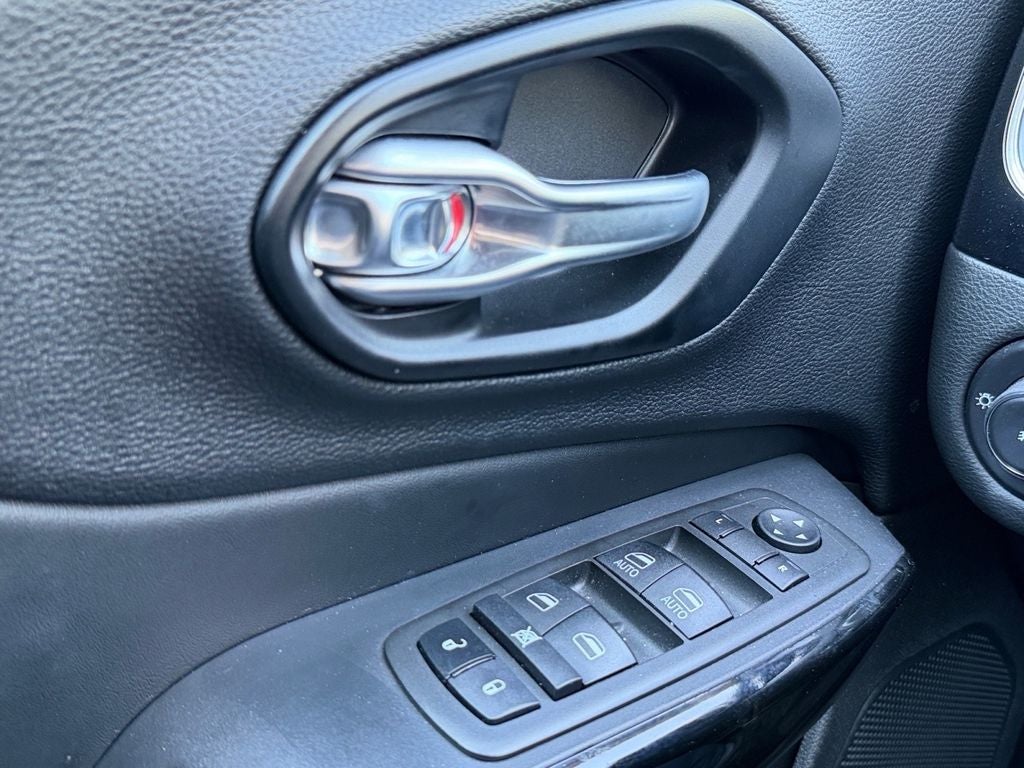 2021 Jeep Cherokee Altitude