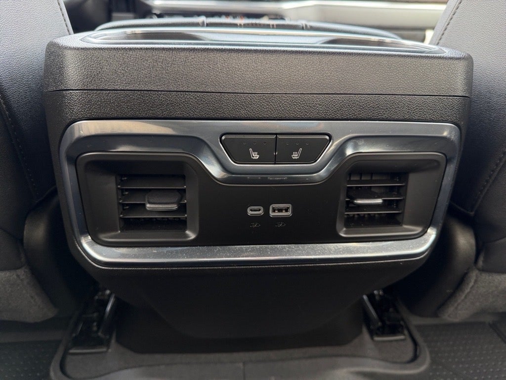 2024 Chevrolet Silverado High Country