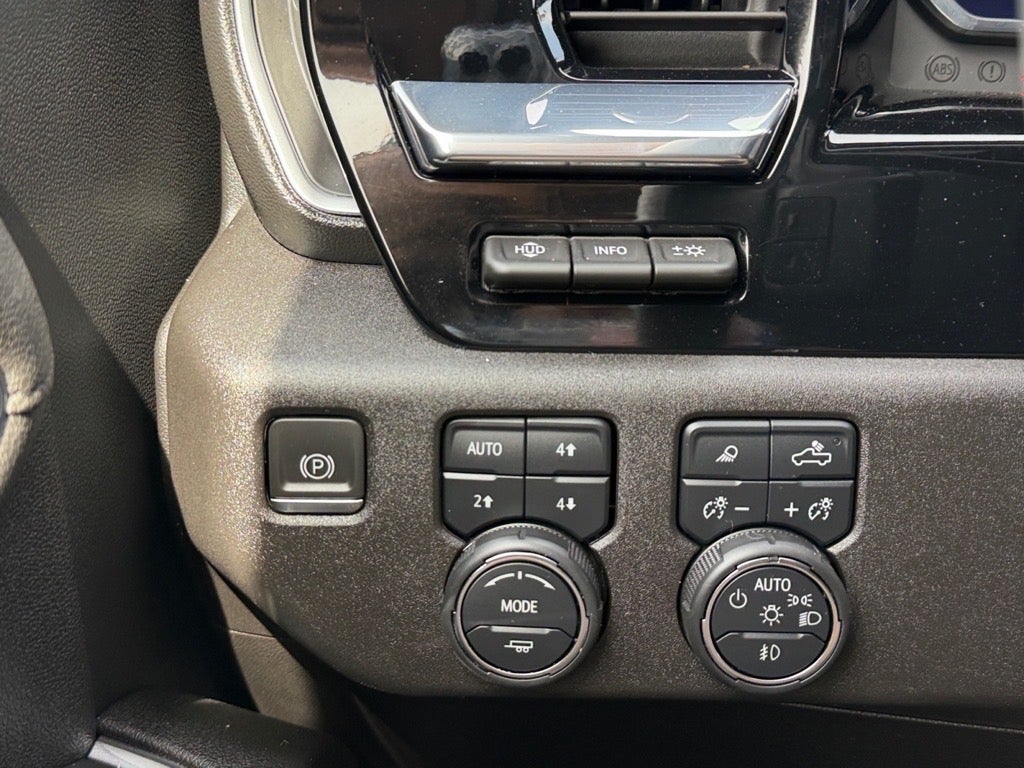 2024 Chevrolet Silverado High Country