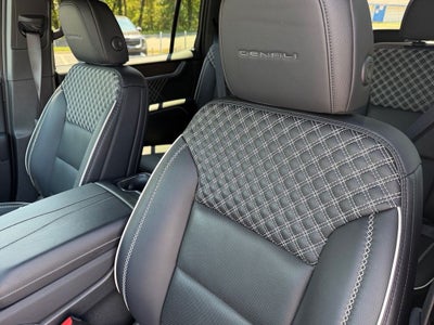2026 GMC Acadia AWD Denali