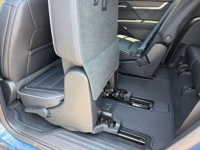 2026 GMC Acadia AWD Denali