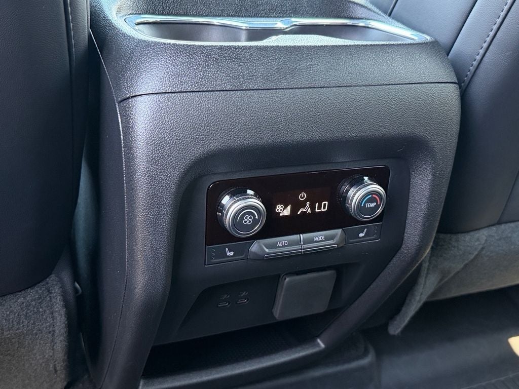 2026 GMC Acadia AWD Denali