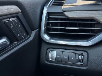 2026 GMC Acadia AWD Denali