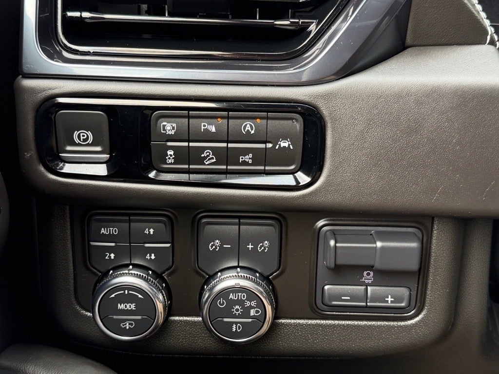 2025 GMC Yukon AT4 Ultimate