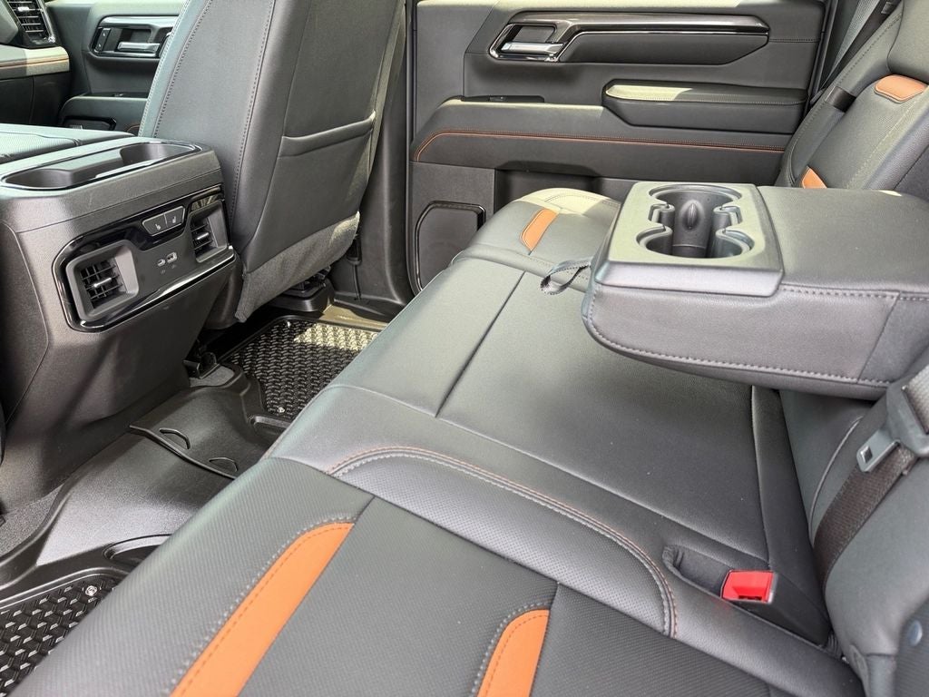 2024 GMC Sierra AT4