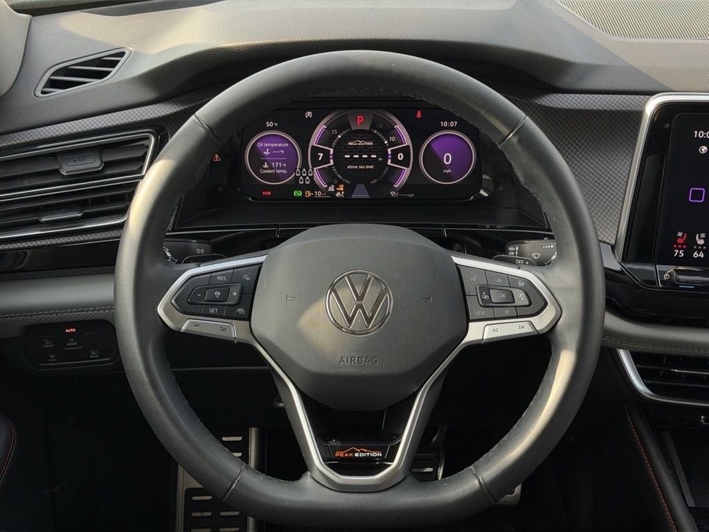 2024 Volkswagen Atlas 2.0T Peak Edition SE w/Technology