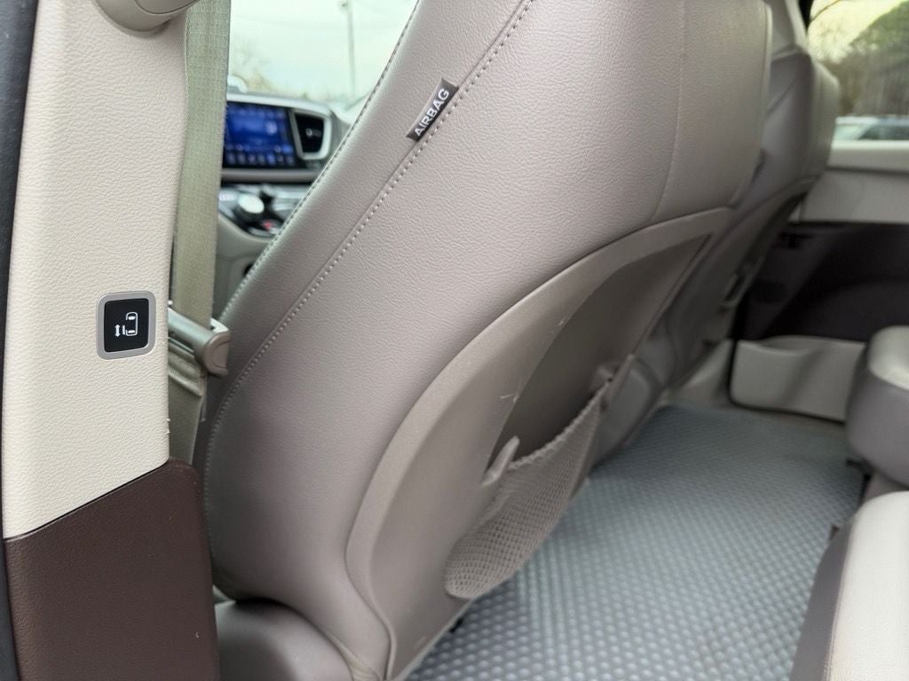 2017 Chrysler Pacifica Touring-L