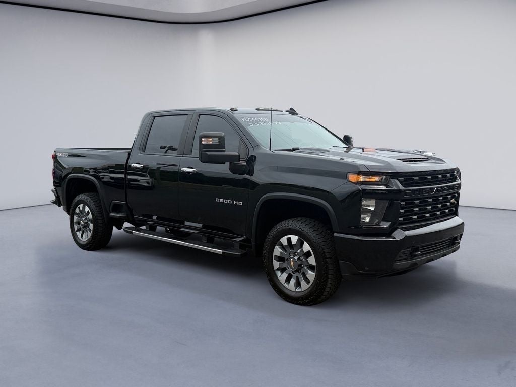 2023 Chevrolet Silverado Custom