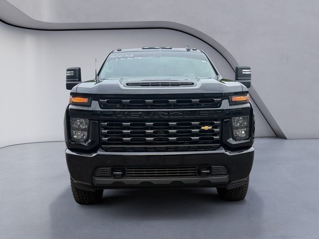 2023 Chevrolet Silverado Custom