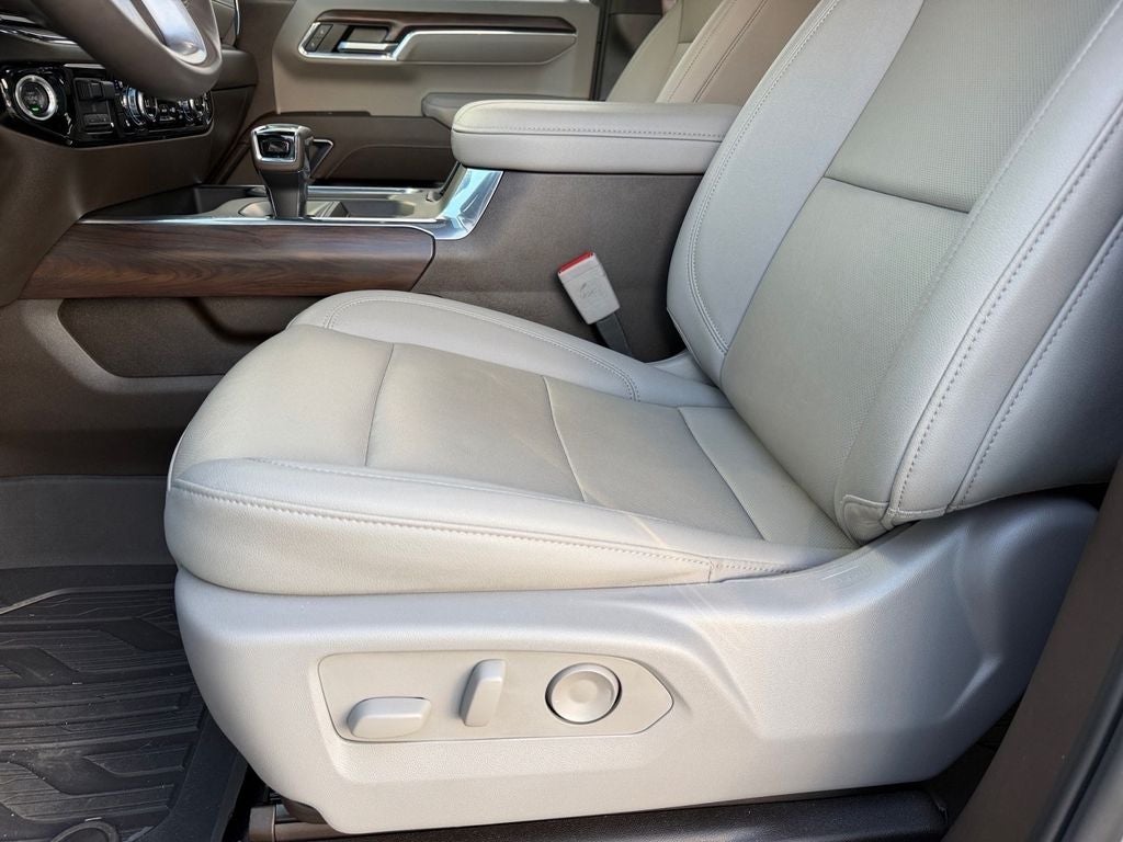 2024 GMC Sierra SLT