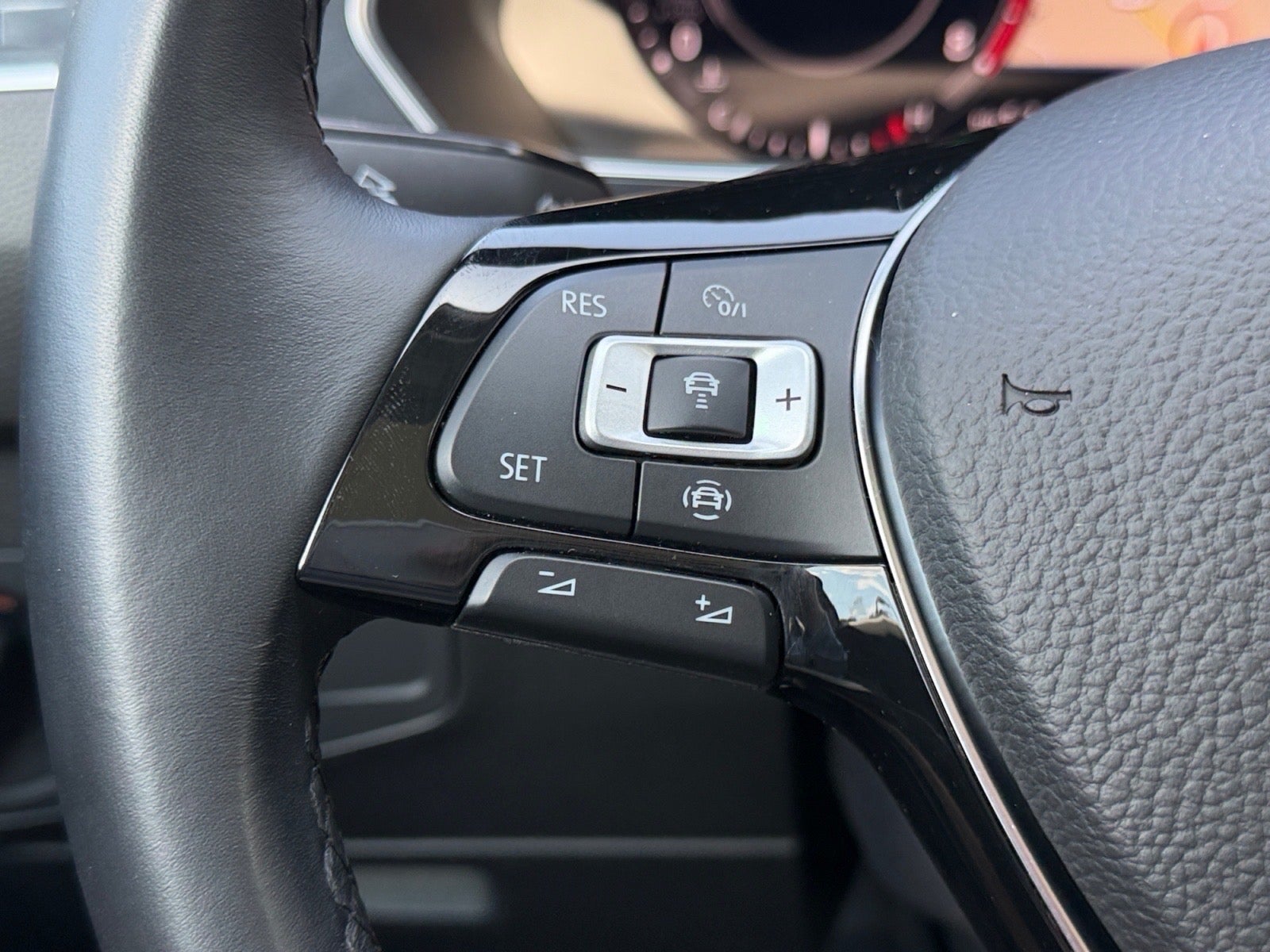 2019 Volkswagen Tiguan SEL