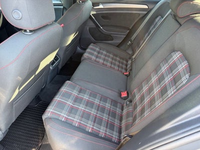 2019 Volkswagen Golf GTI S