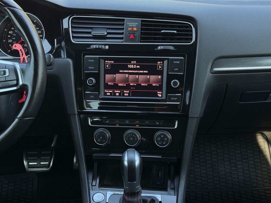 2019 Volkswagen Golf GTI S
