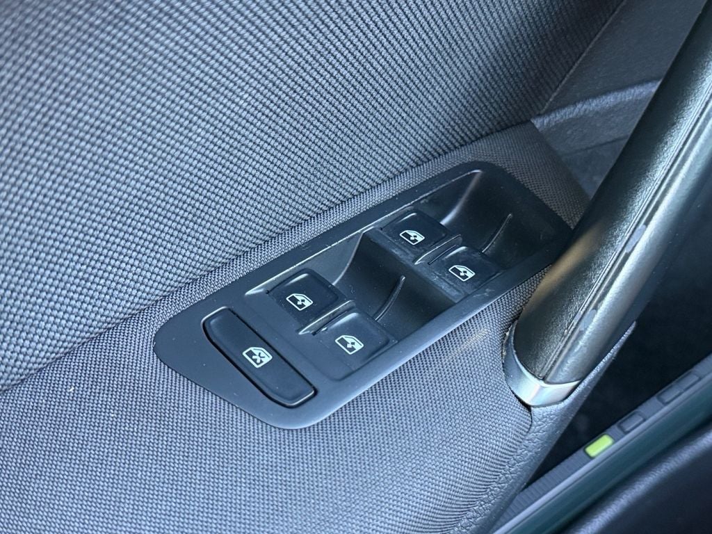 2019 Volkswagen Golf GTI S
