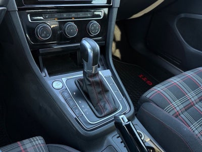 2019 Volkswagen Golf GTI S