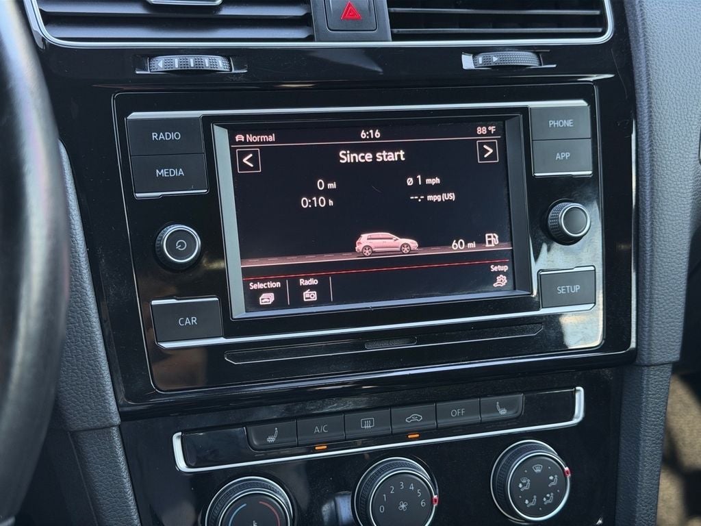 2019 Volkswagen Golf GTI S