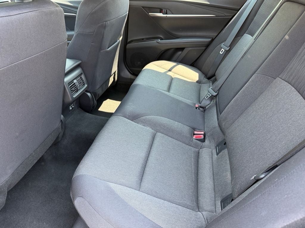 2025 Toyota Camry Hybrid LE