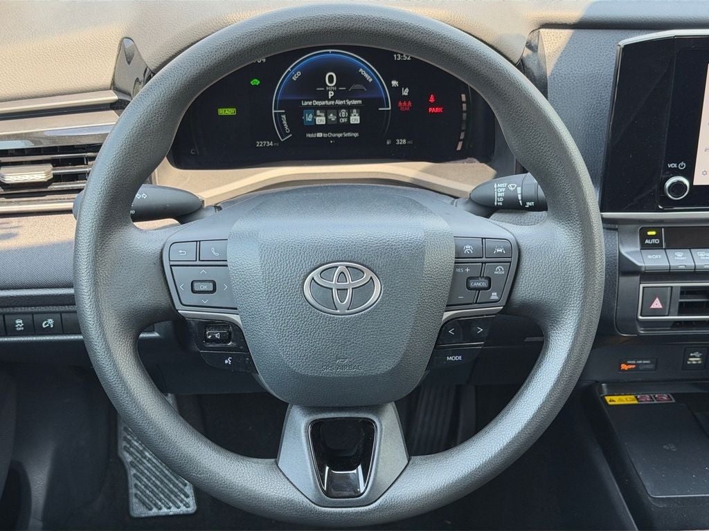 2025 Toyota Camry Hybrid LE