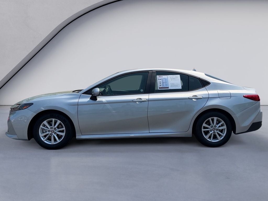 2025 Toyota Camry Hybrid LE