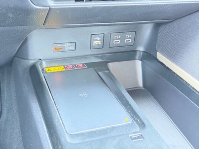 2025 Toyota Camry Hybrid LE