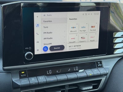 2025 Toyota Camry Hybrid LE