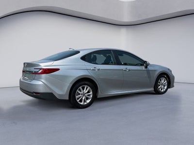 2025 Toyota Camry Hybrid LE