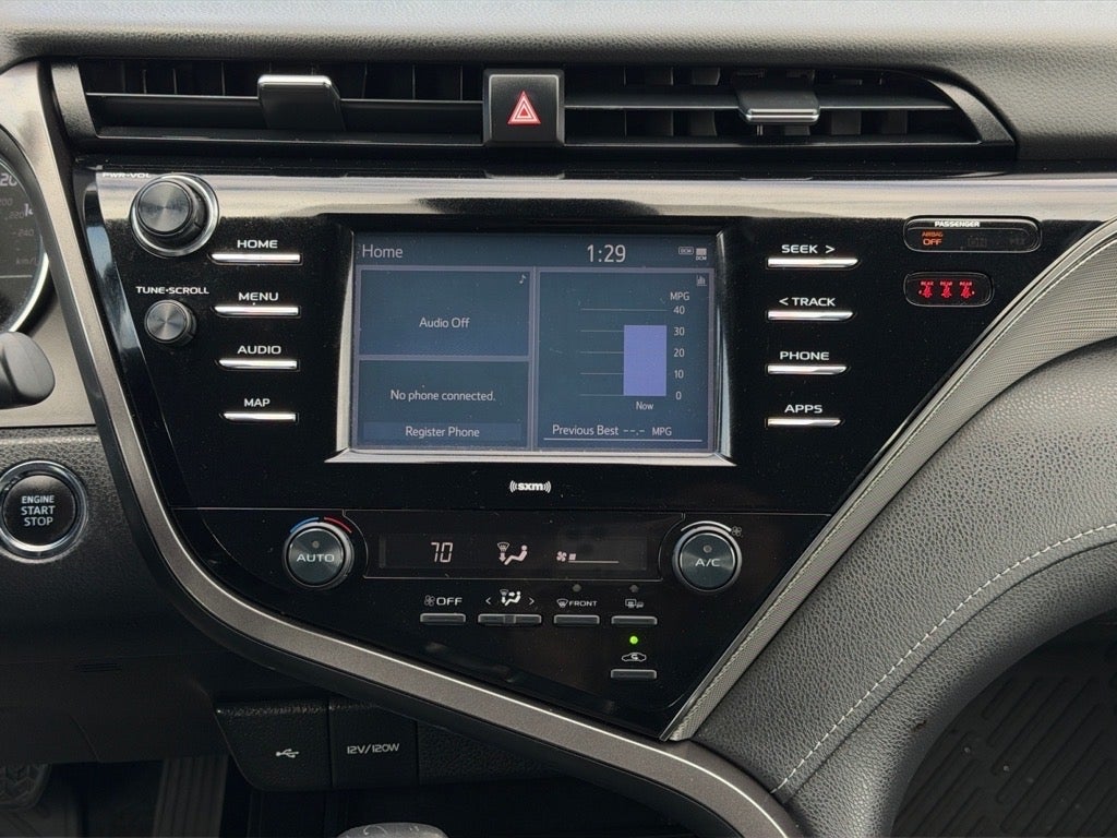 2020 Toyota Camry SE