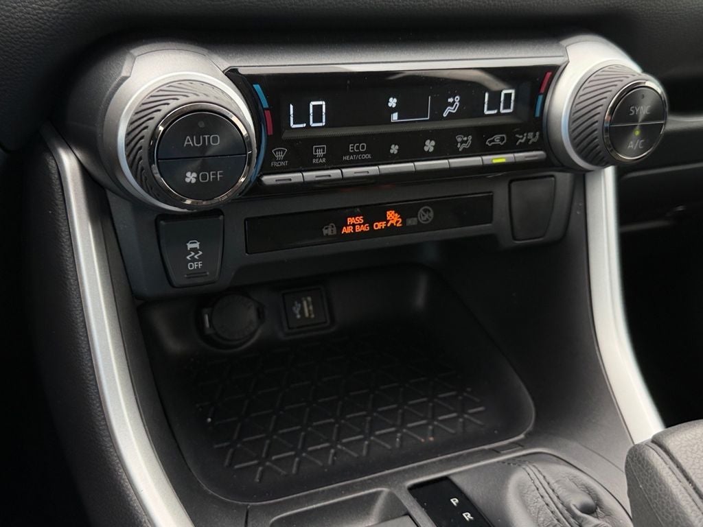 2025 Toyota RAV4 Hybrid Hybrid XLE
