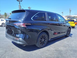 2023 Toyota Sienna LE in Knoxville, TN - Rusty Wallace Kia