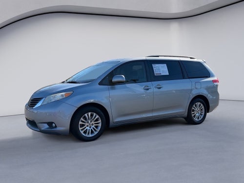 2013 Toyota Sienna XLE