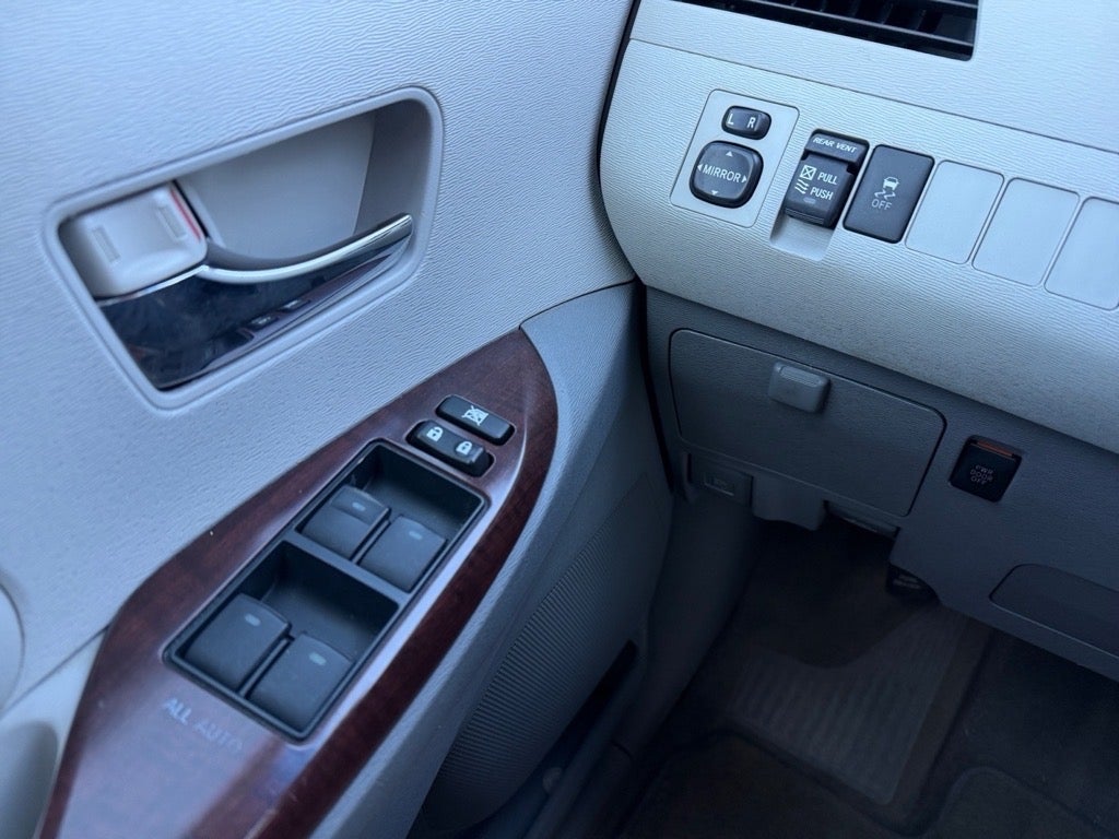 2013 Toyota Sienna XLE