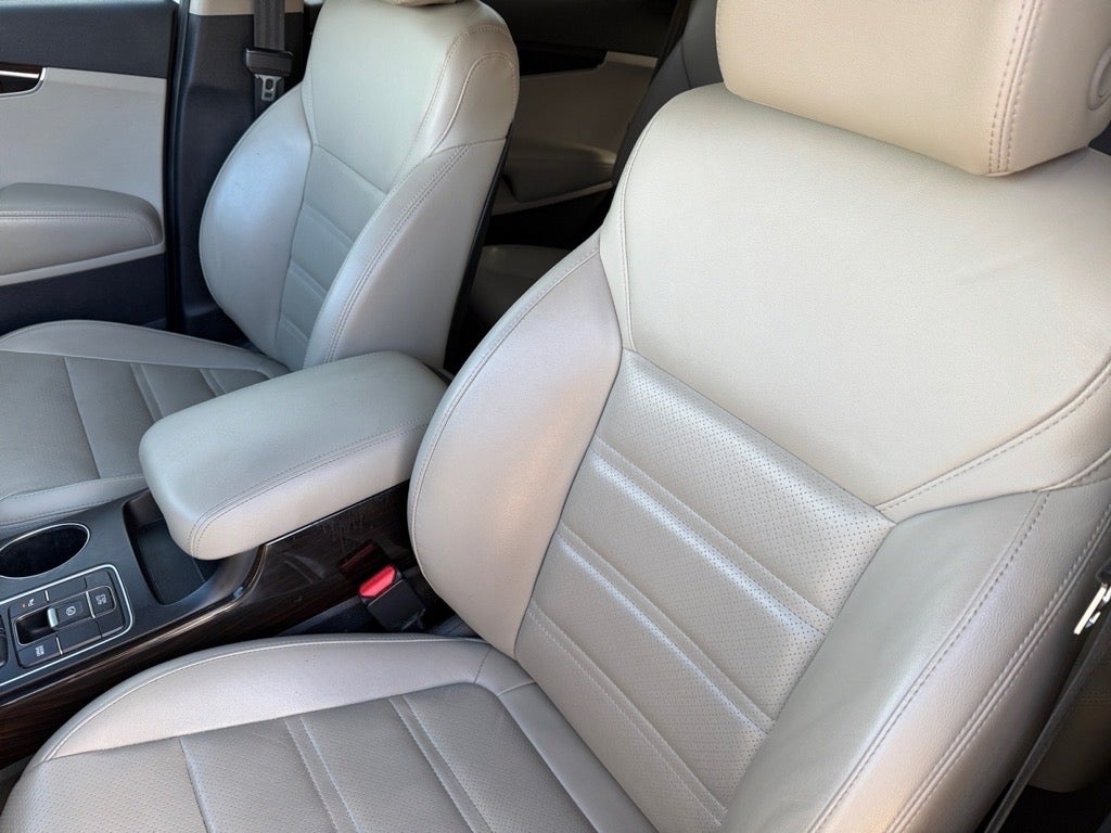 2019 Kia Sorento EX V6