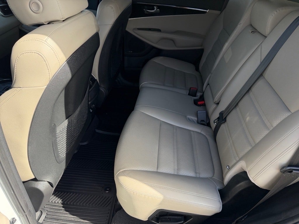 2019 Kia Sorento EX V6