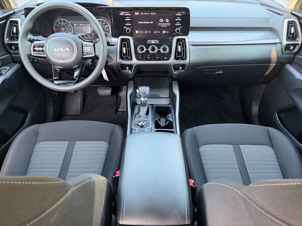 2023 Kia Sorento LX
