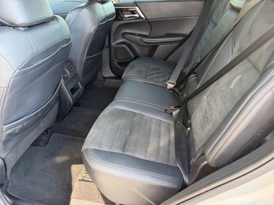 2022 Mitsubishi Outlander SE