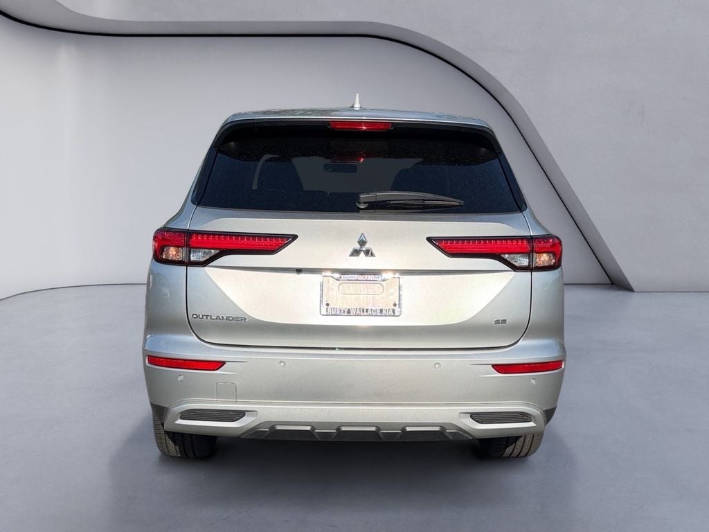 2022 Mitsubishi Outlander SE