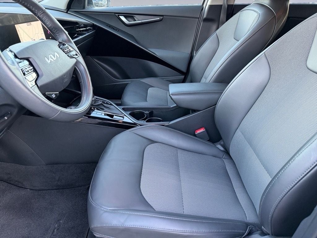2023 Kia Niro EX