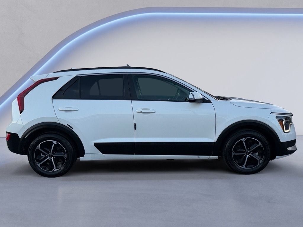 2023 Kia Niro EX