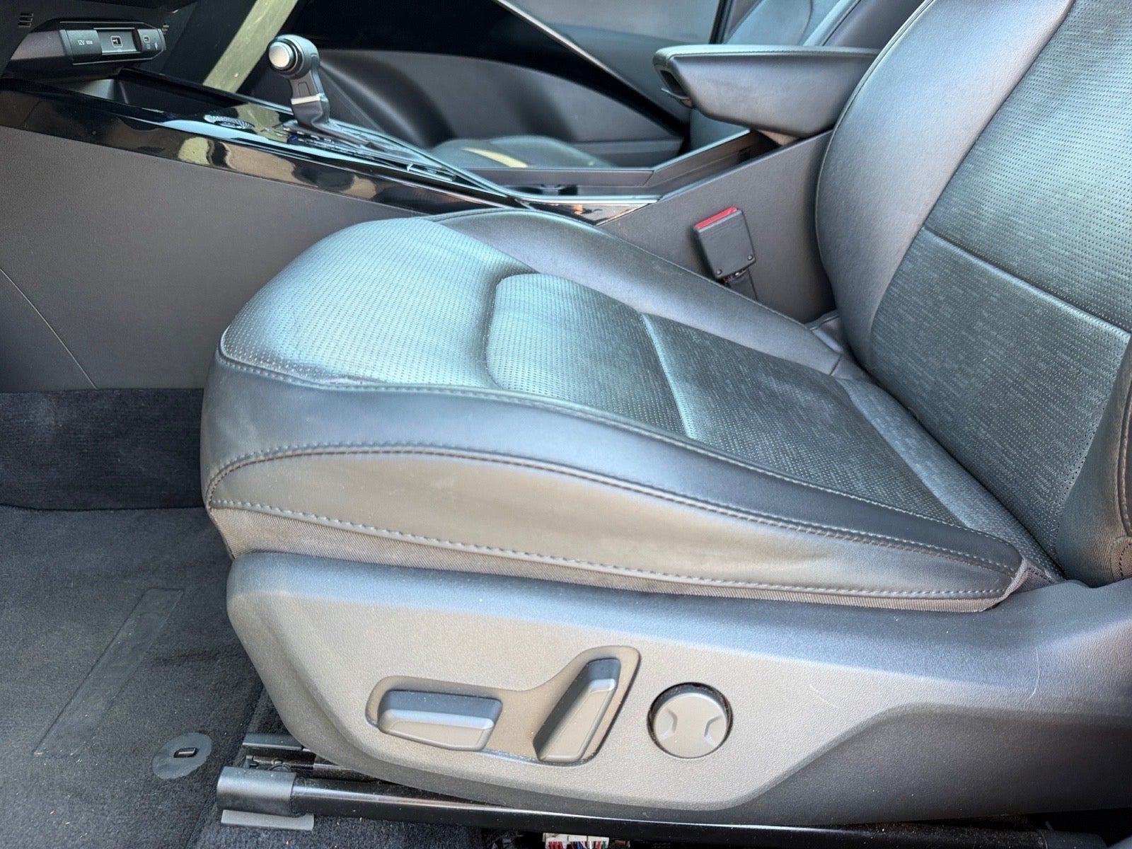 2023 Kia Niro SX Touring