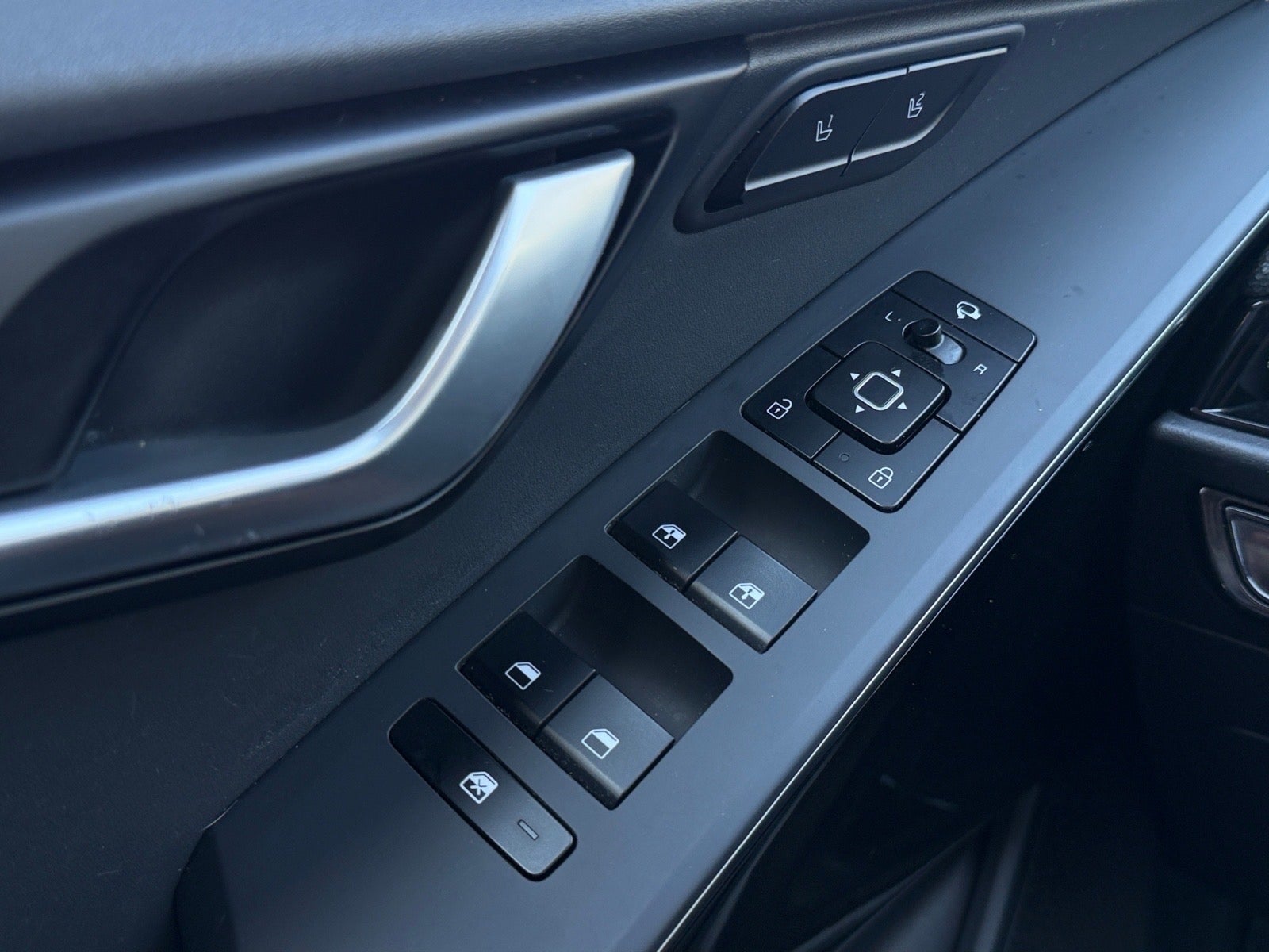 2023 Kia Niro SX Touring