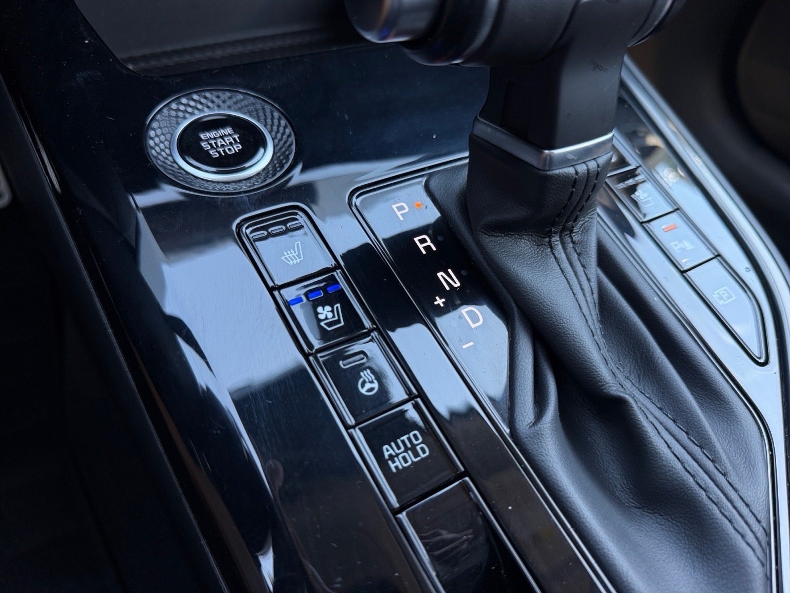 2023 Kia Niro SX Touring
