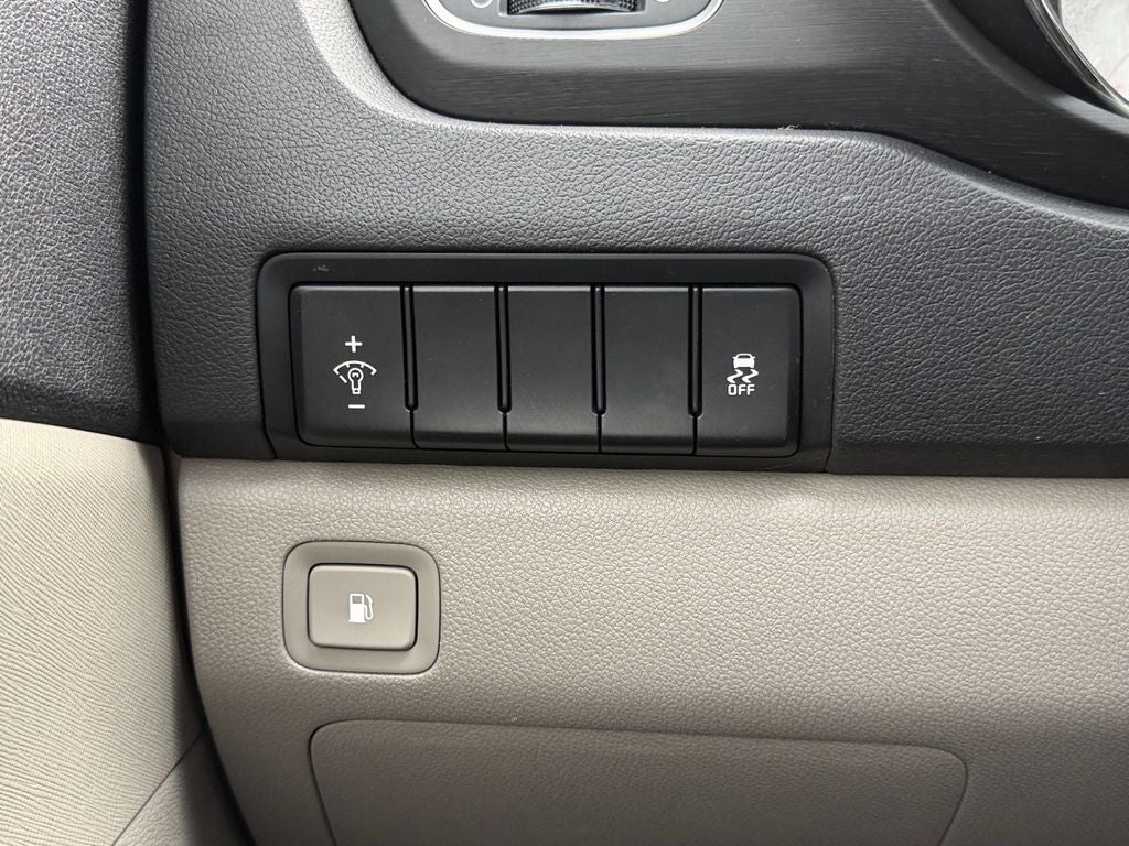 2021 Kia Sedona LX