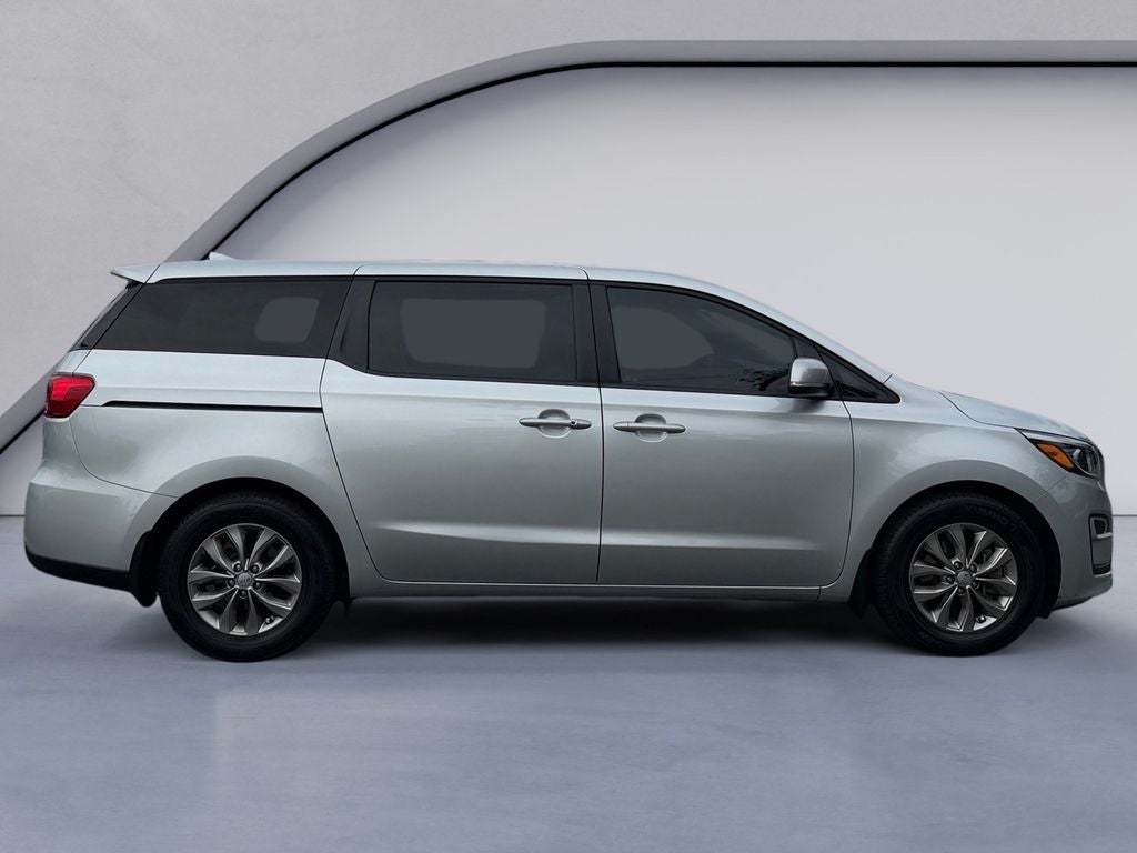 2021 Kia Sedona LX