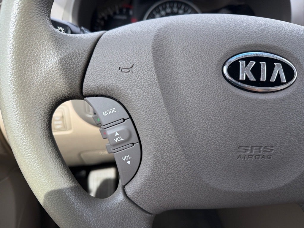 2012 Kia Sedona LX