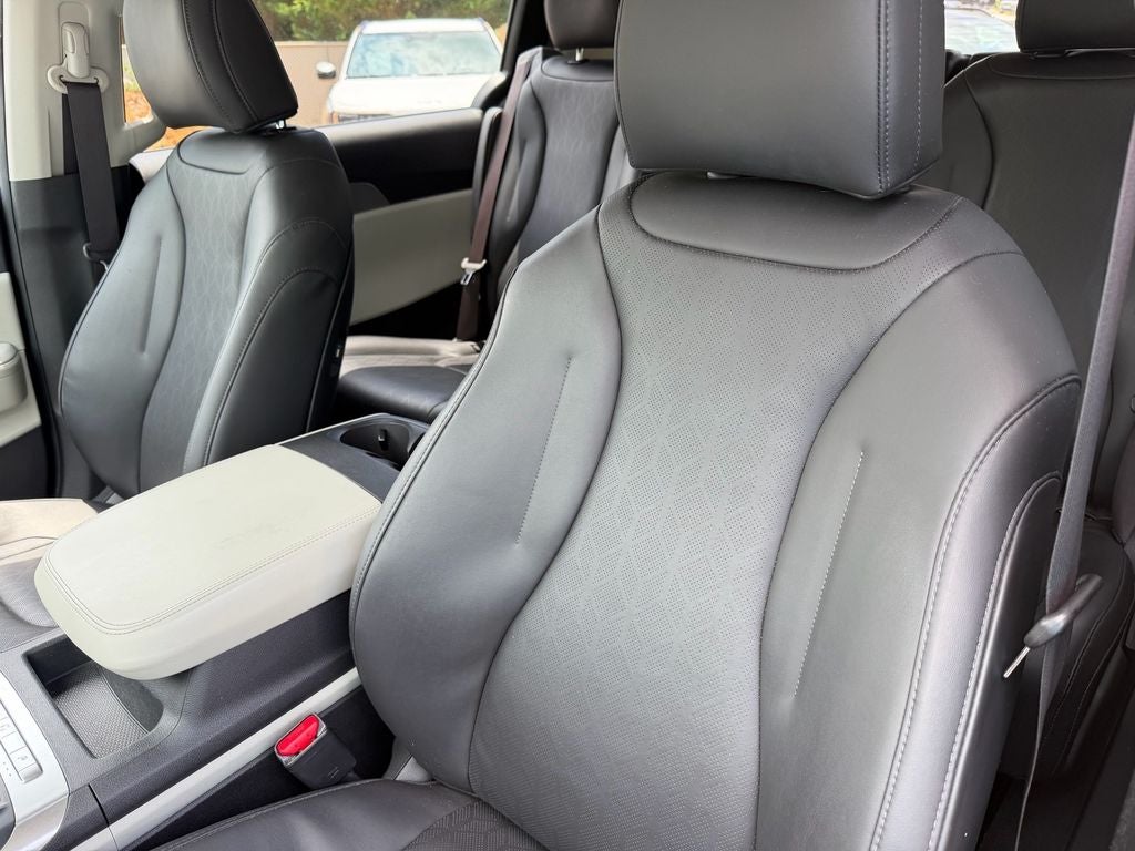 2022 Kia Carnival LXS