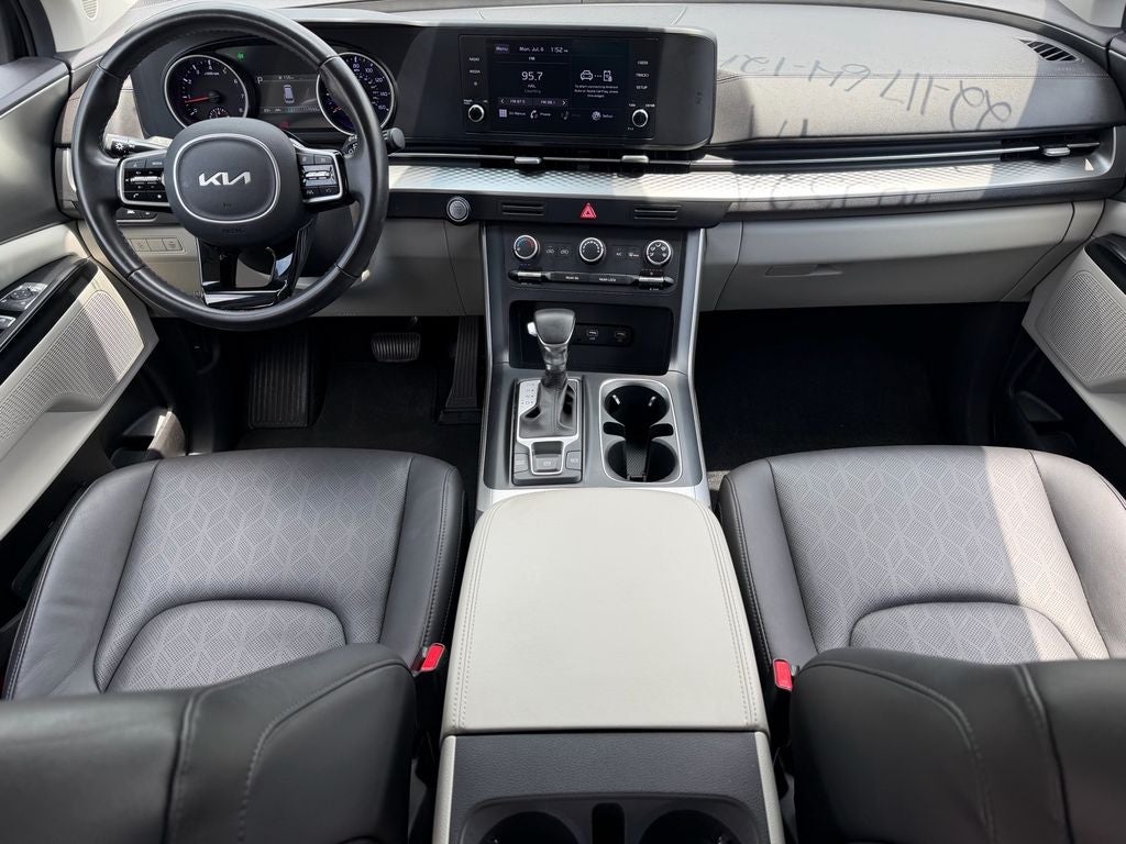 2022 Kia Carnival LXS