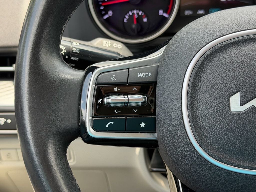 2022 Kia Carnival LXS