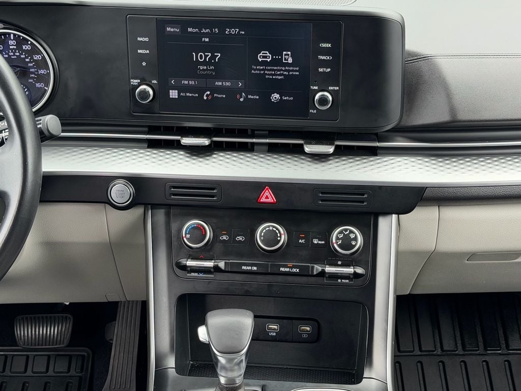 2023 Kia Carnival LX