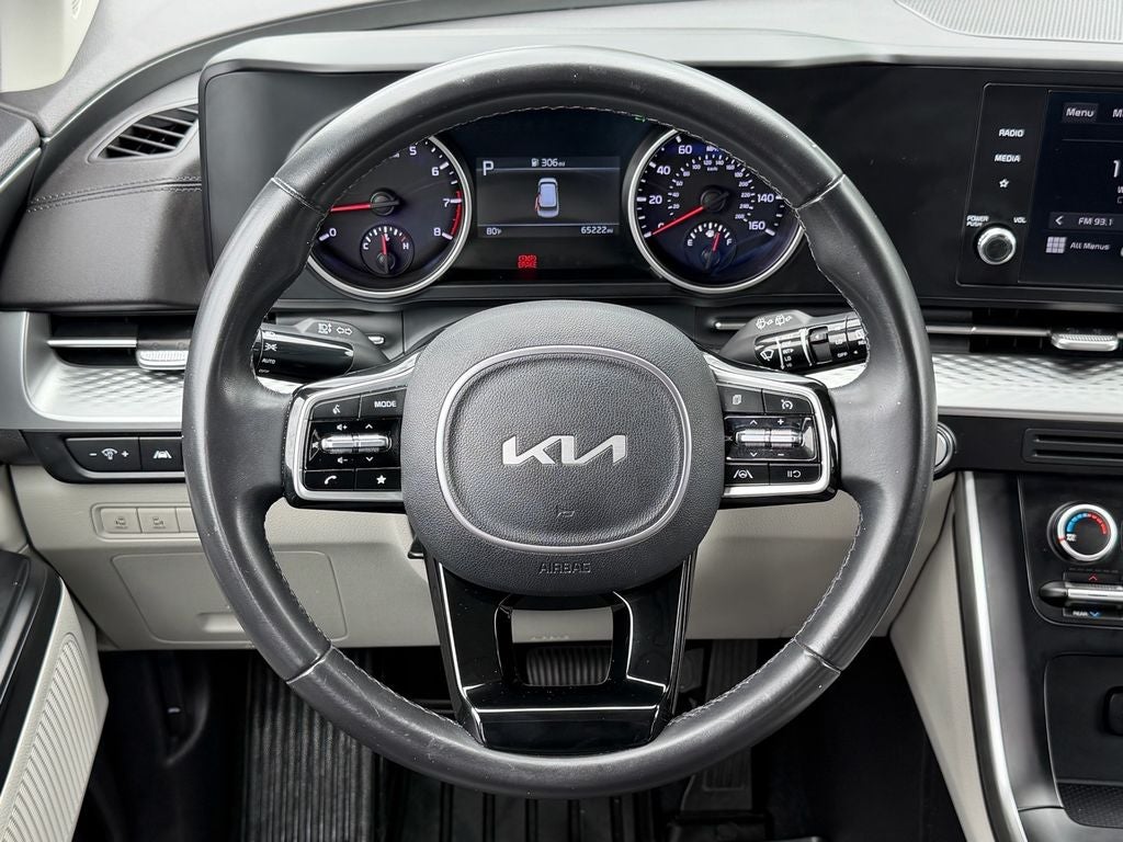 2023 Kia Carnival LX
